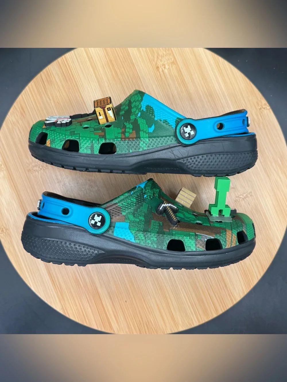Minecraft x Crocs Classic Clog Green / Multicolor Kids Size J3